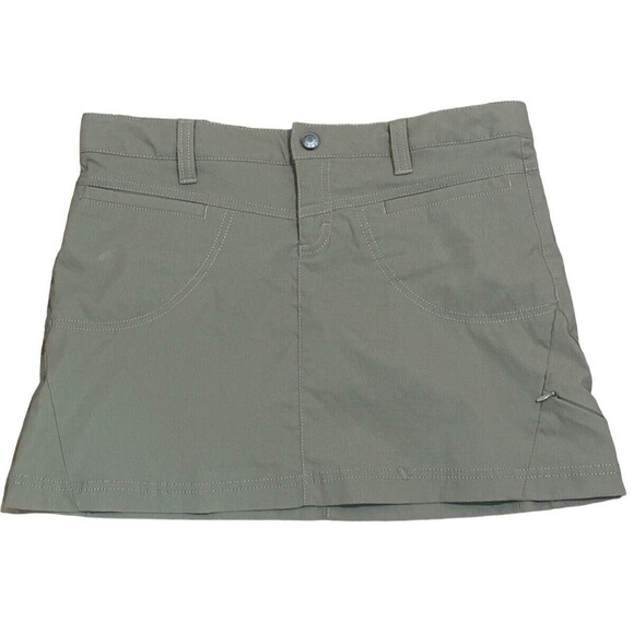 Athleta Dipper Skort Green Athletic Workout Hiking Shorts‎ Skirt Pockets Size 4P - Picture 1 of 6